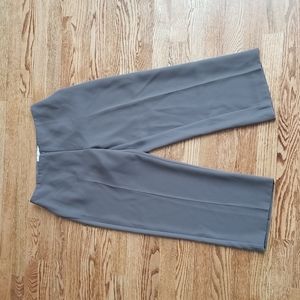 (8) Joseph Ribkoff Capri Pants Loose Fit Leg Vacation Business Casual Cropped